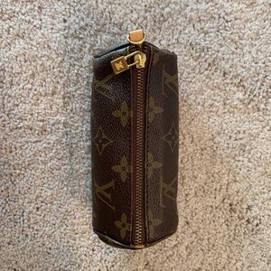 VINTAGE LOUIS VUITTON POUCH